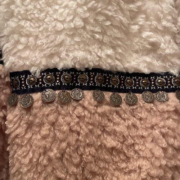 Free the Roses Fuzzy Teddy Jacket NWOT - Picture 2 of 5